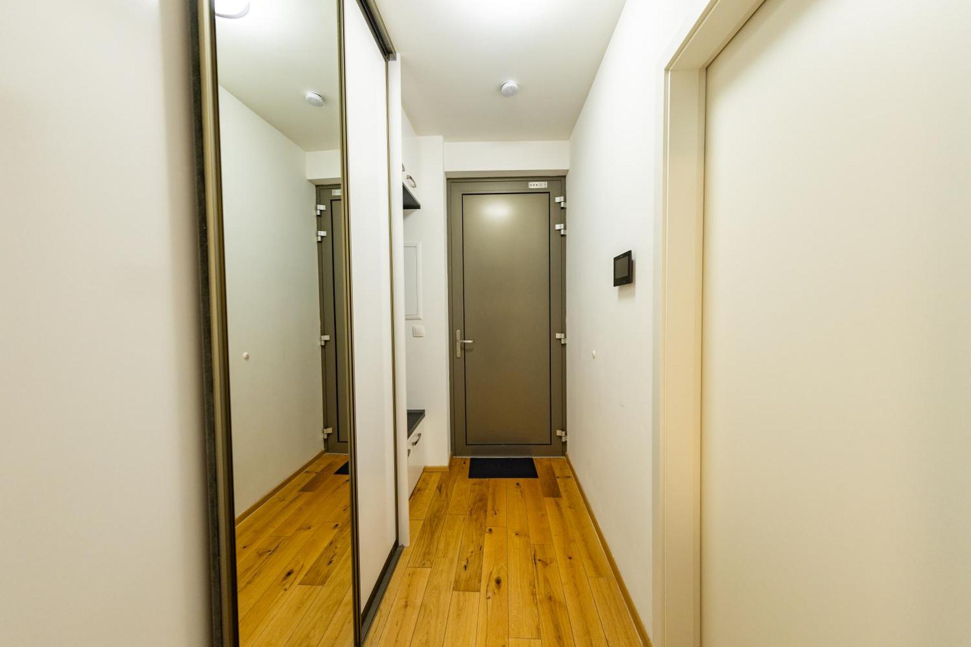 Lovely Studio Apartment, Free Parking 1,55 Hight Praha Bagian luar foto