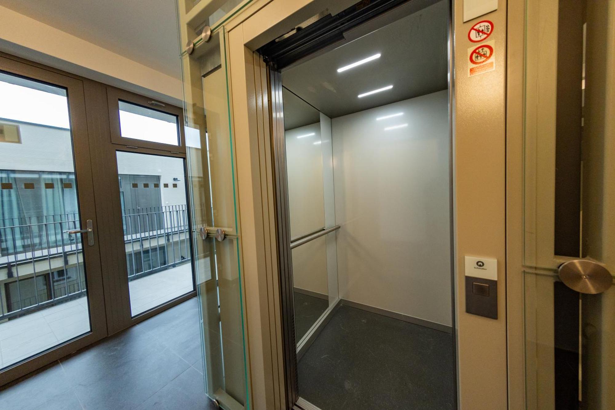 Lovely Studio Apartment, Free Parking 1,55 Hight Praha Bagian luar foto